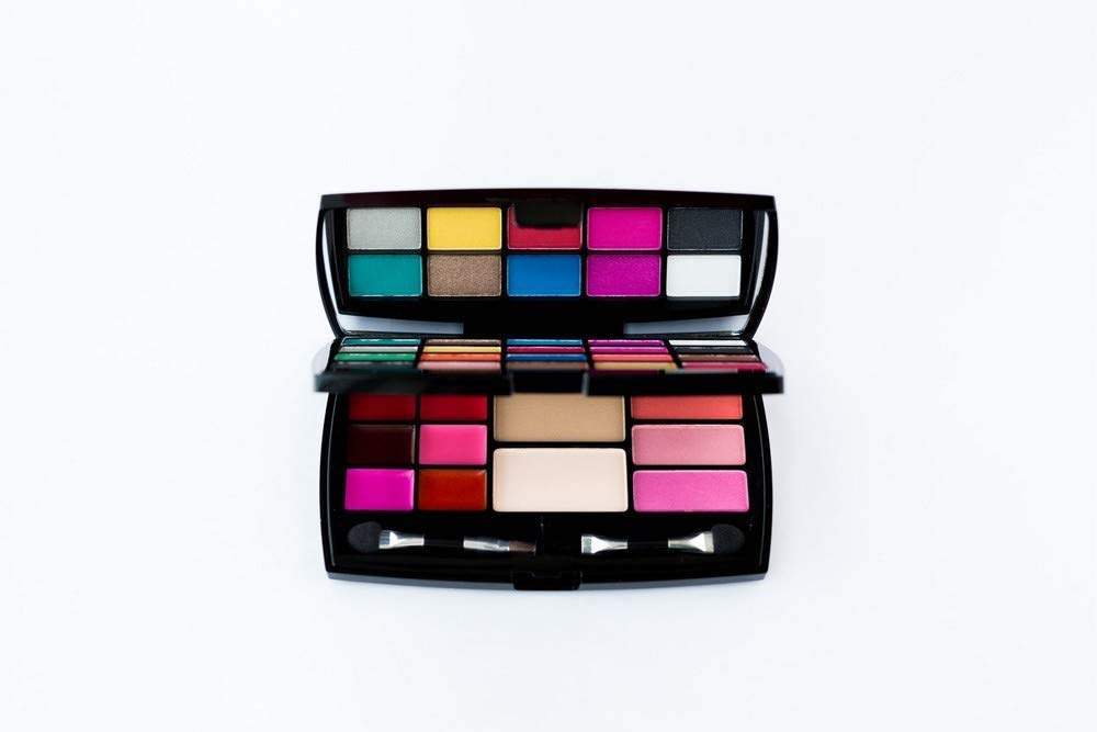 Buy Miss Claire Make Up Palette 9941, Multicolour online usa [ USA ] 
